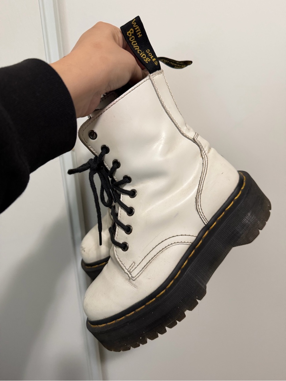White Leather Combat Boots with Black Laces platfo - Picture 3 of 12